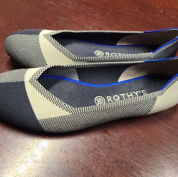 Rothy's size 10 grey, black and white flats - Picture 5 of 5
